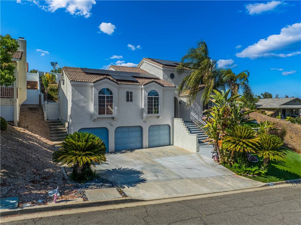 Canyon Lake, CA 92587,30846 Early Round DR