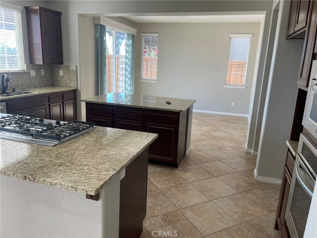 Temecula, CA 92592,45941 camino rubi