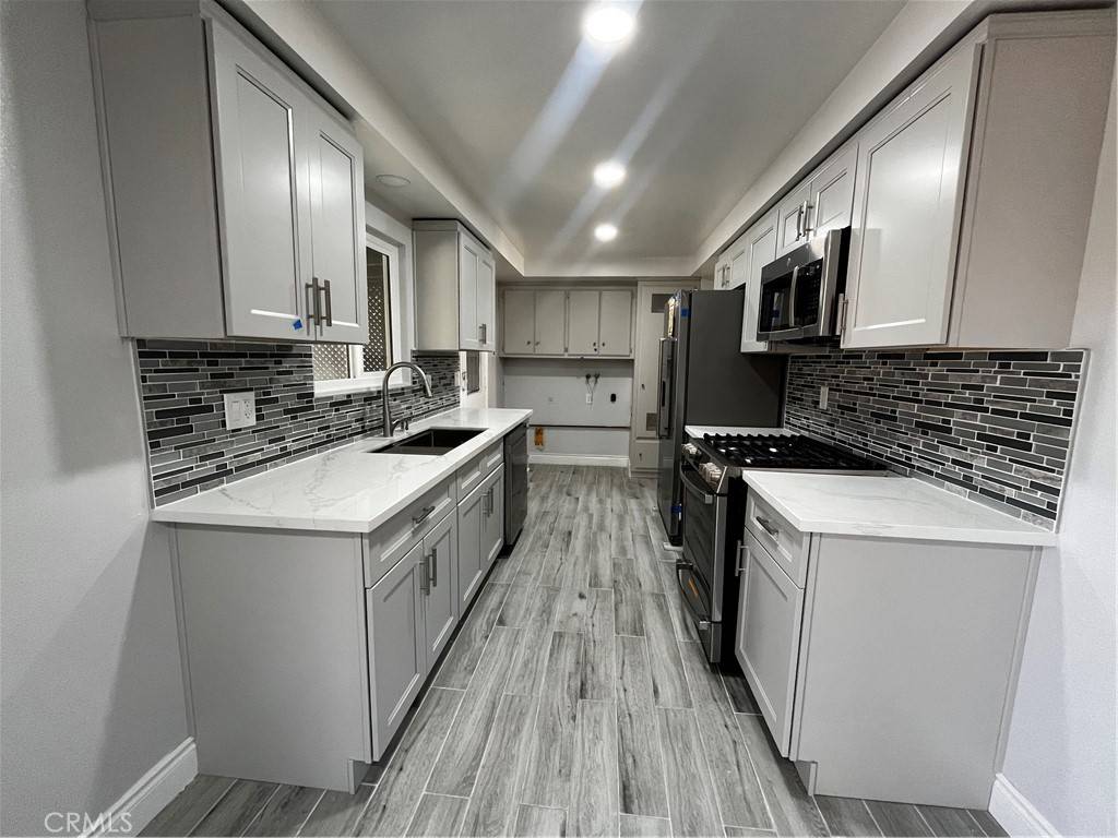 Hemet, CA 92543,873 Ponderosa Dr