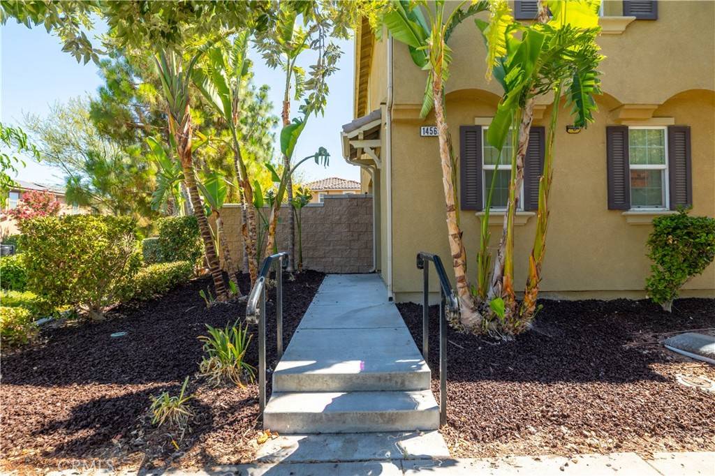 Eastvale, CA 92880,14565 Serenade DR