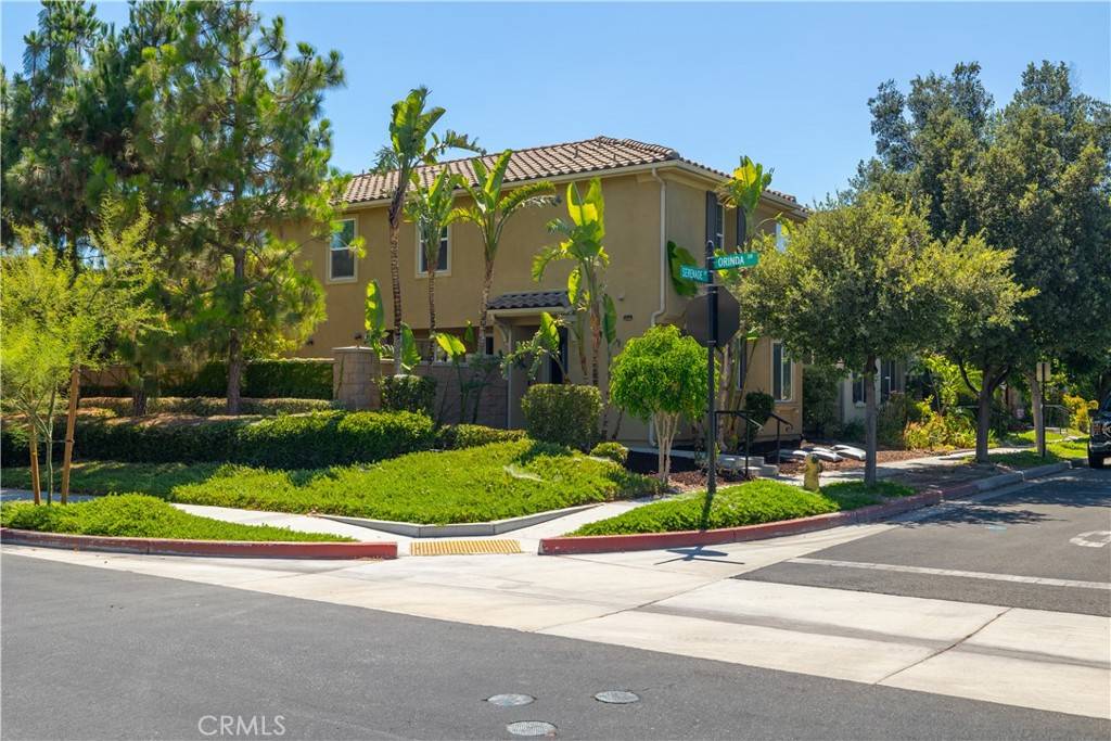 Eastvale, CA 92880,14565 Serenade DR