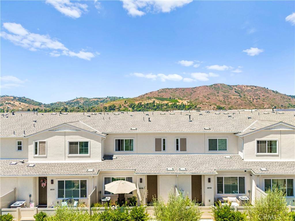Fallbrook, CA 92028,35115 Rangpur LN
