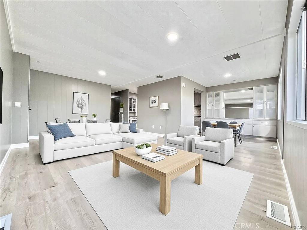 Hemet, CA 92543,260 N Lyon AVE #125