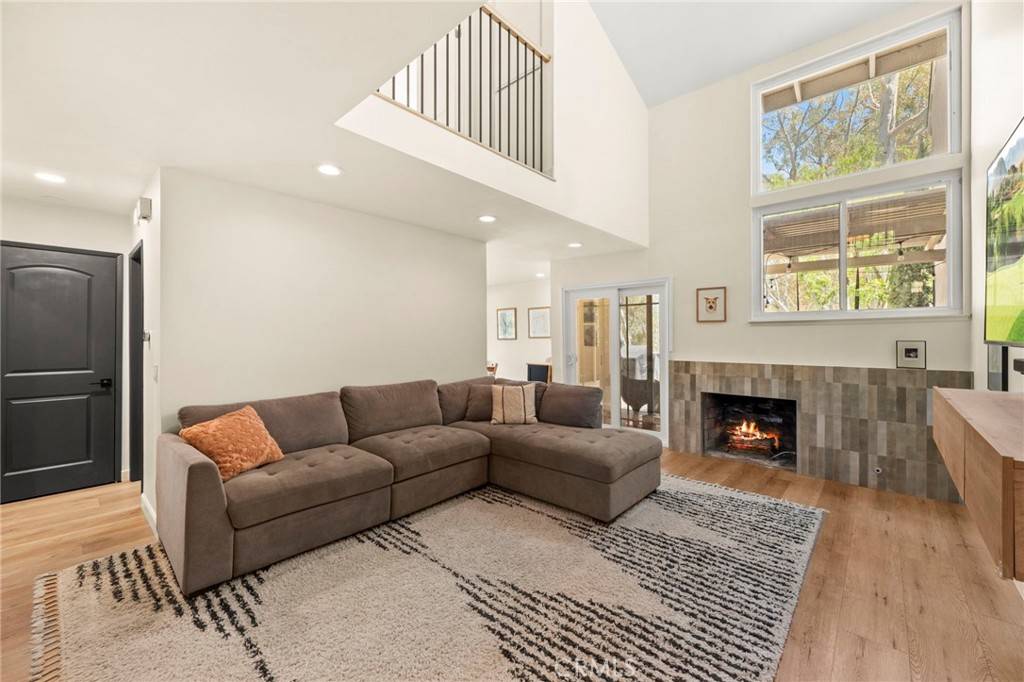 Anaheim Hills, CA 92807,6519 E Camino Vista #4