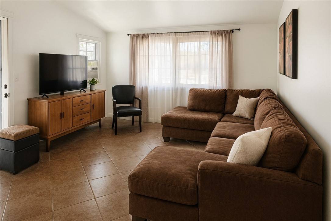 Covina, CA 91722,16123 E Ballentine PL