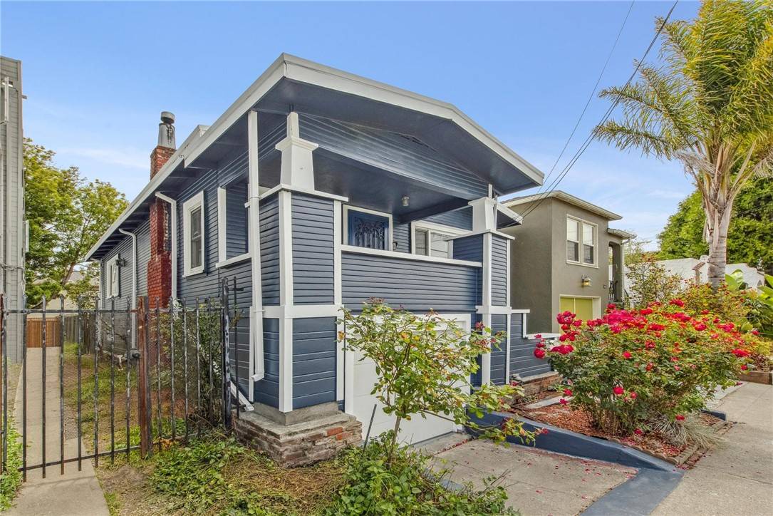 Oakland, CA 94609,729 40th ST