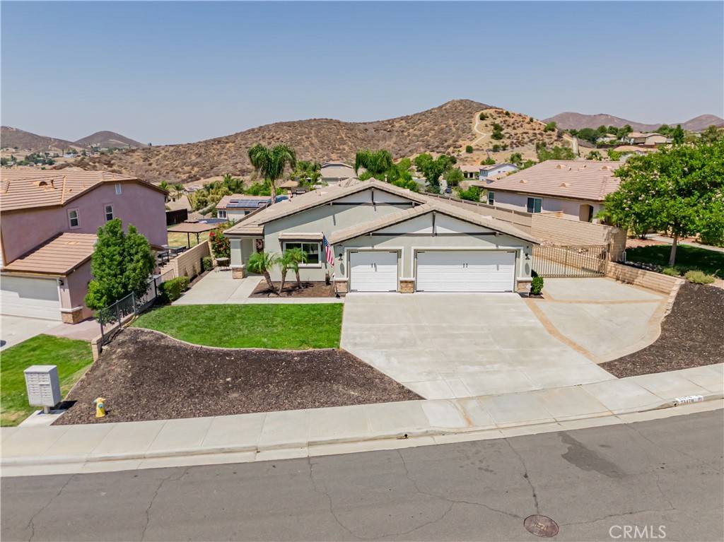 Menifee, CA 92587,23470 Badger Creek LN