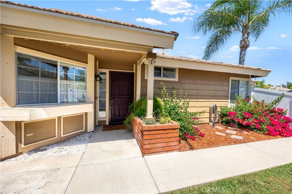 Temecula, CA 92591,42065 Kaffirboom CT
