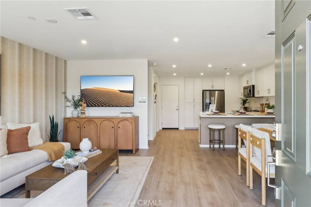 Fontana, CA 92336,6393 Sierra Vista LN #3