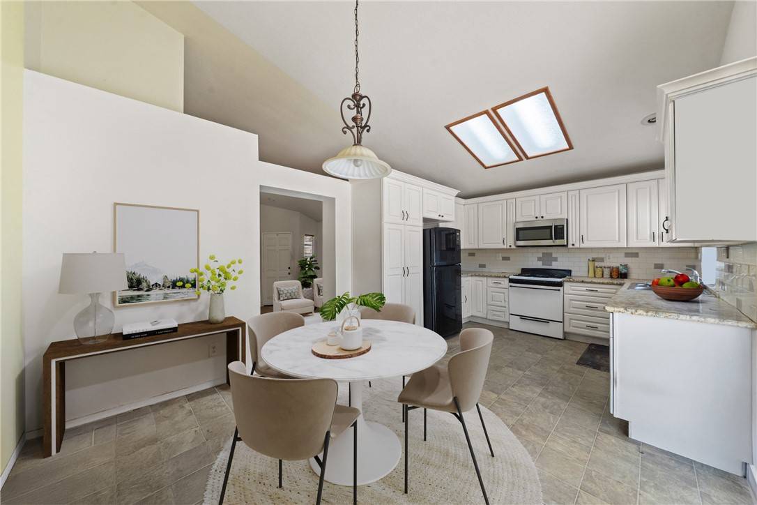 Lake Elsinore, CA 92530,15139 Knollwood ST