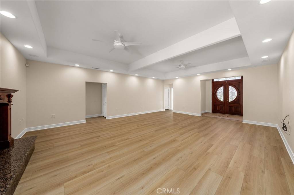 Lake Elsinore, CA 92532,27297 Lindell RD
