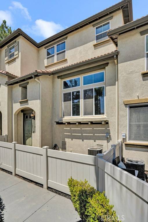 Murrieta, CA 92563,33760 Willow Haven LN #105
