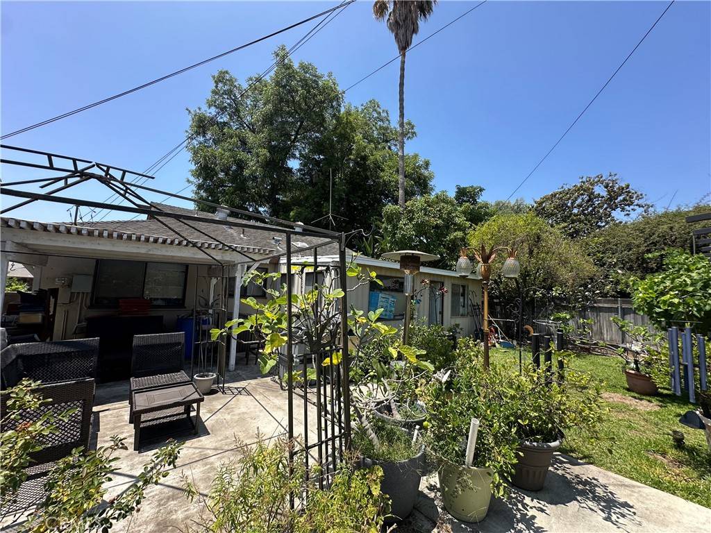 San Gabriel, CA 91776,329 Orange ST