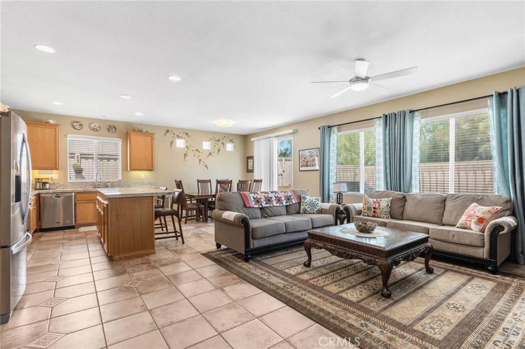 Lake Elsinore, CA 92532,31960 Hollyhock ST