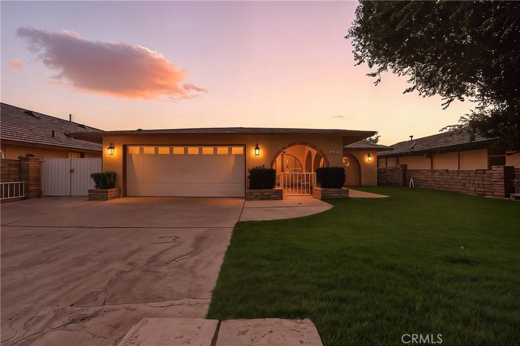 Helendale, CA 92342,27488 Lakeview DR