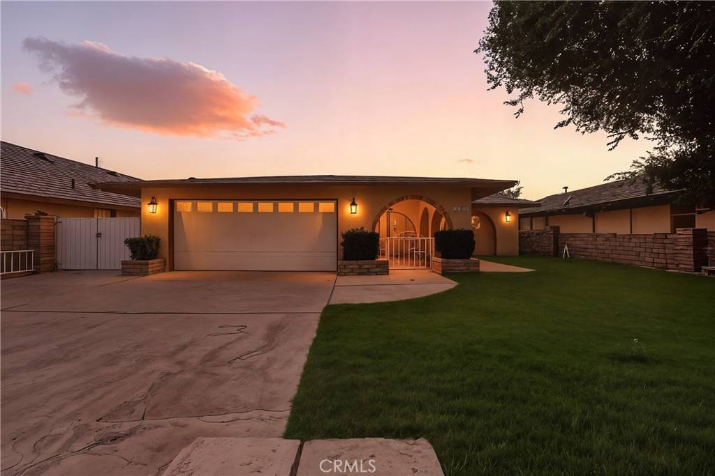 Helendale, CA 92342,27488 Lakeview DR