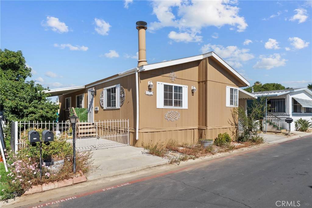 Hemet, CA 92543,1455 S State ST #271