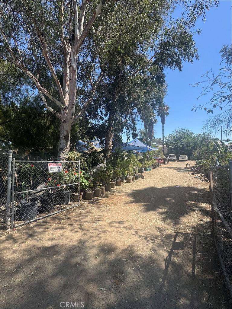 Perris, CA 92570,21889 Mary ST