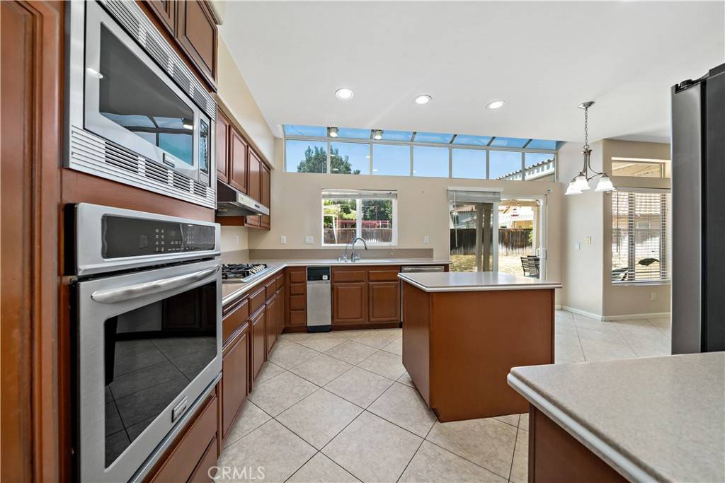 Murrieta, CA 92562,42025 Boothill LN