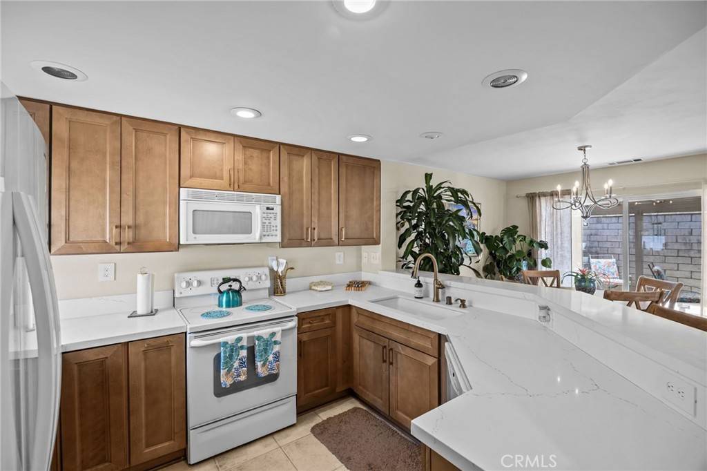 Corona, CA 92882,2532 Galisteo ST