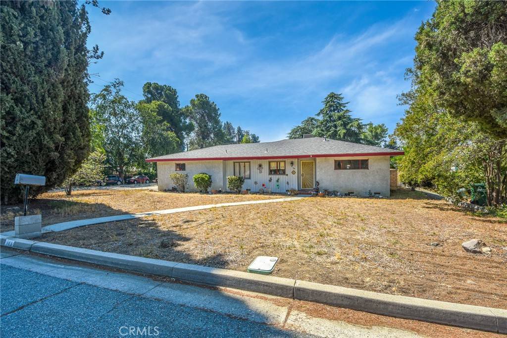 Banning, CA 92220,186 Santa Rita PL