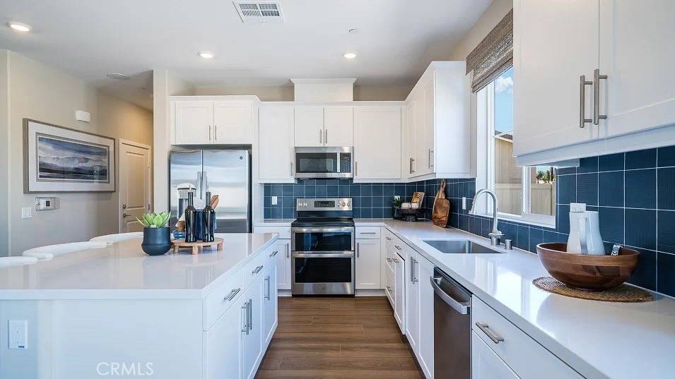 Menifee, CA 92585,27327 Fiddle LN
