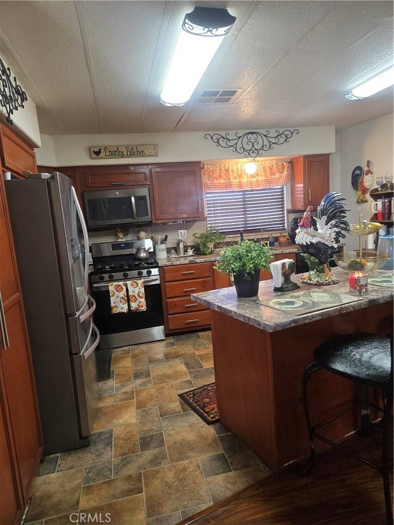 Hemet, CA 92545,2205 W Acacia AVE #142