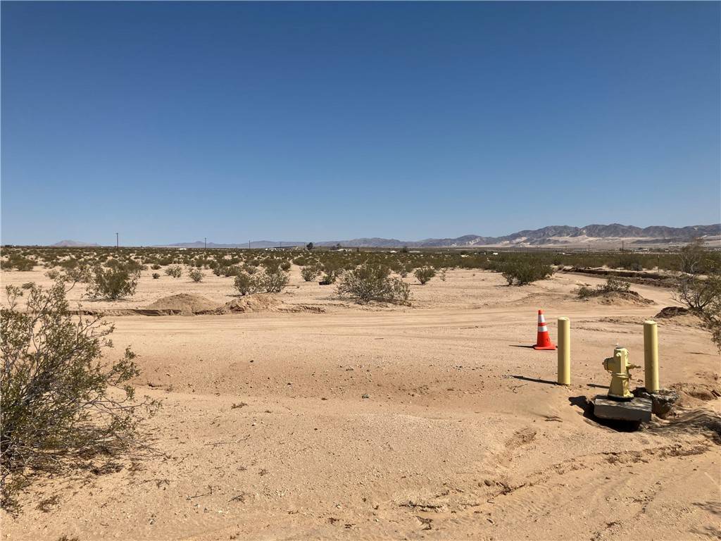29 Palms, CA 92277,75 Meldora AVE