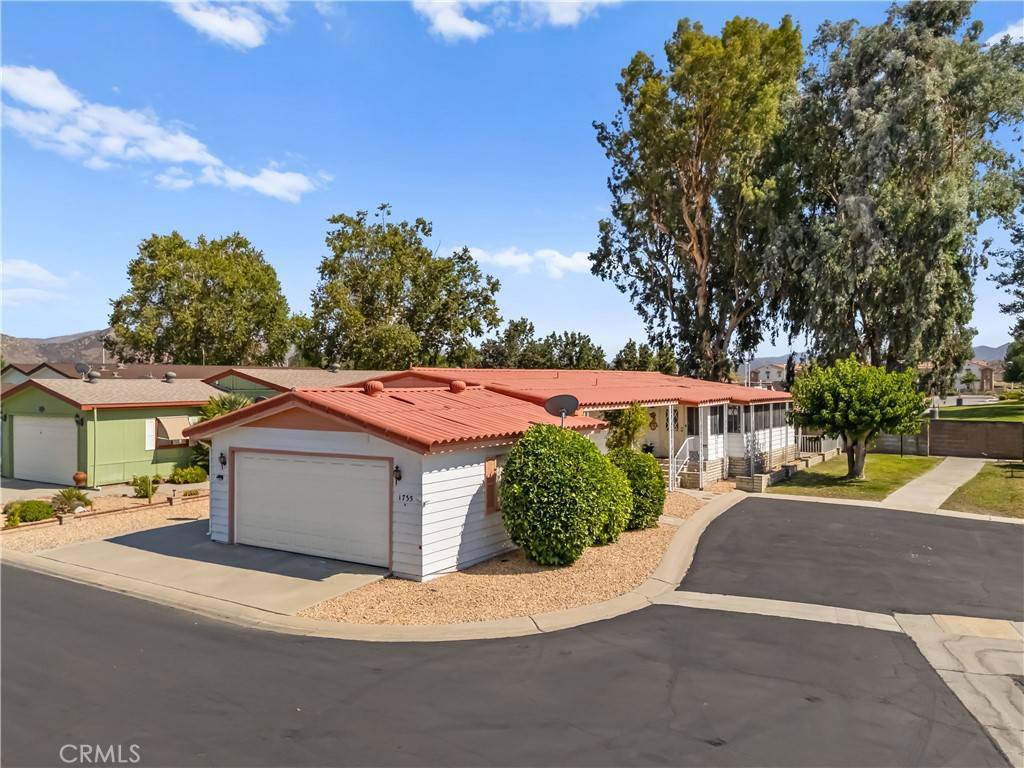 Hemet, CA 92545,1735 Mango WAY