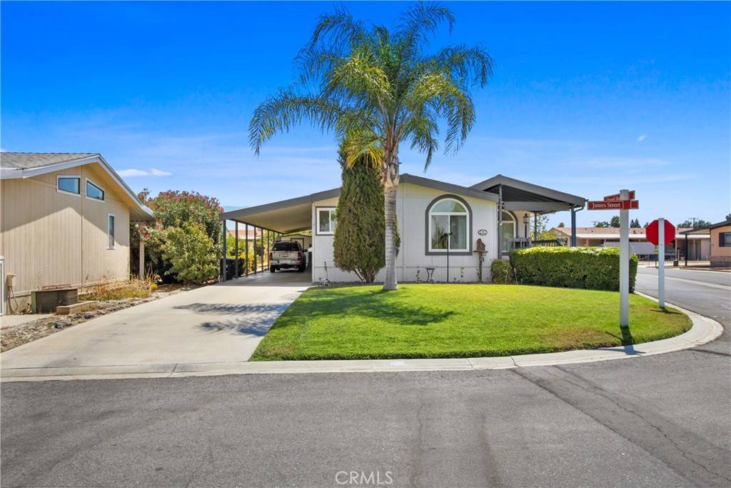 Hemet, CA 92543,1300 W Menlo AVE #217