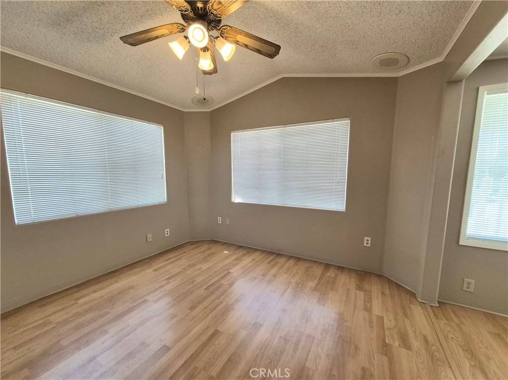 Hemet, CA 92545,1295 S Cawston AVE #66