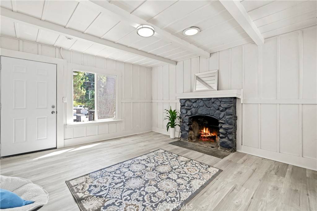 Fallbrook, CA 92028,334 E Dougherty ST