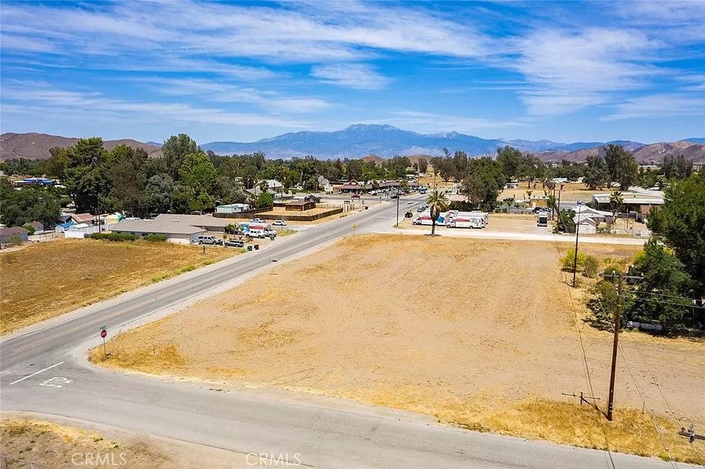 Winchester, CA 92545,8 SIMPSON RD