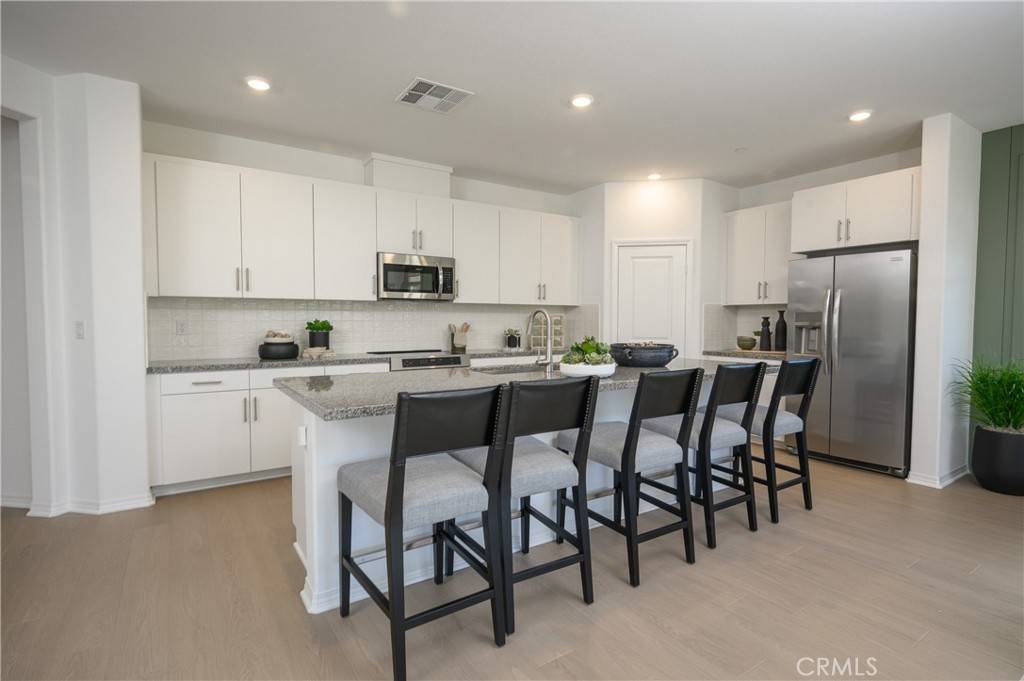 Perris, CA 92570,2380 Iris Pedal LN