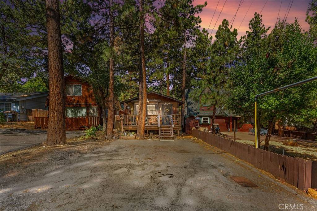 Sugarloaf, CA 92386,266 Victoria LN