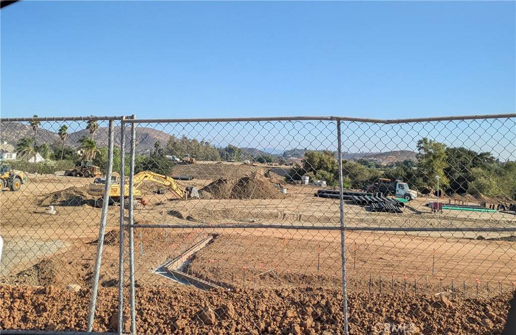 Murrieta, CA 92563,35820 Arendt LN