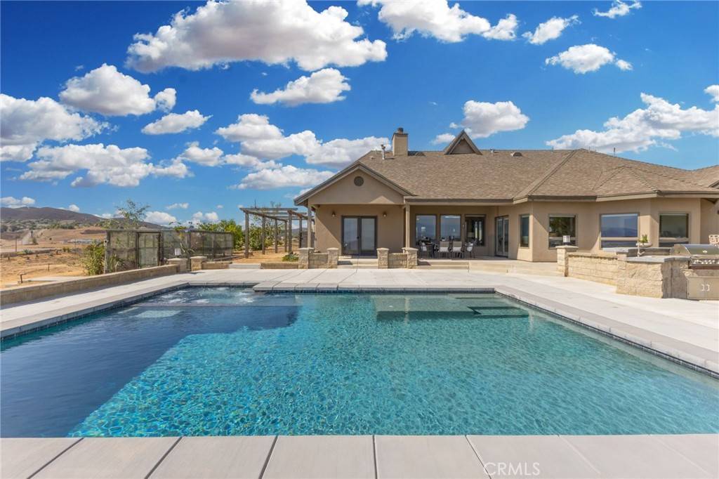 Menifee, CA 92584,25340 Waldon RD