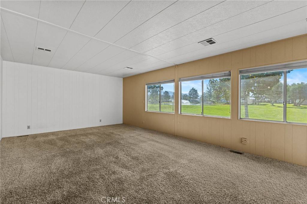 San Jacinto, CA 92583,2230 Lake Park Dr. #106