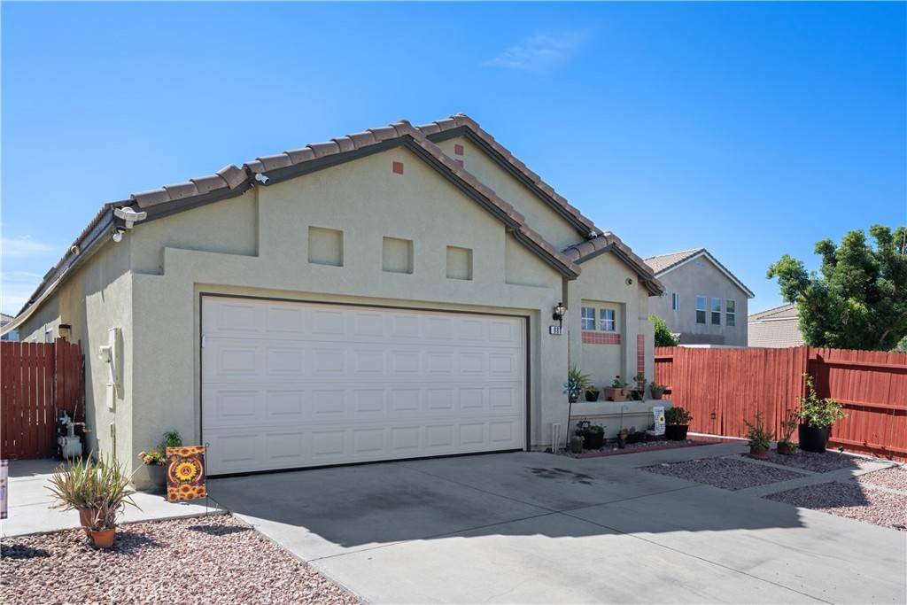 San Jacinto, CA 92583,680 Attenborough