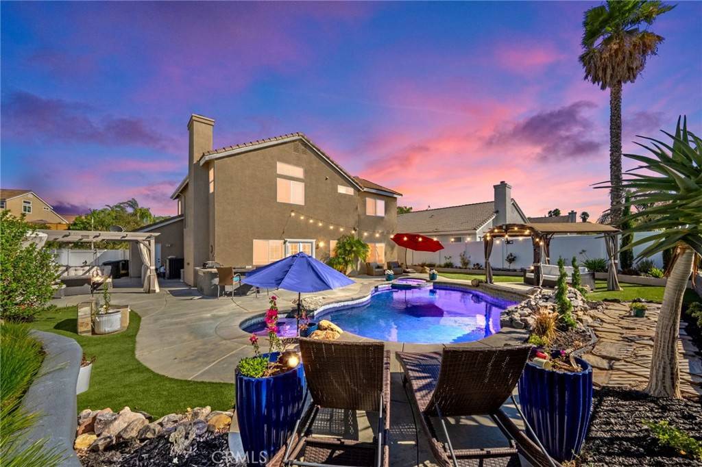 Temecula, CA 92592,44667 Pris LN