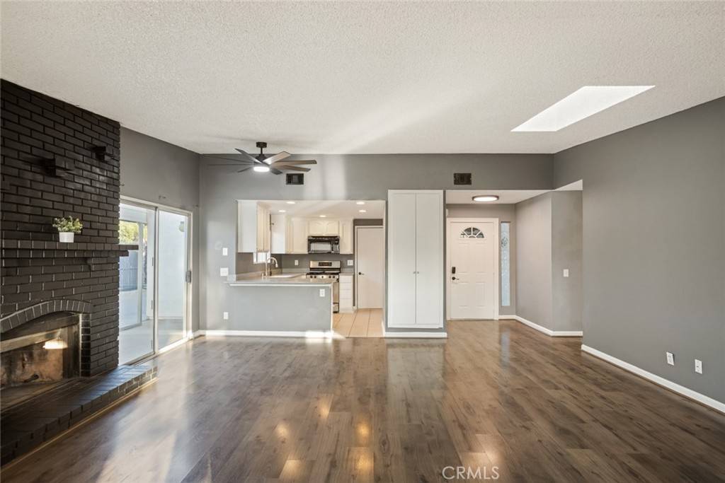 Lake Elsinore, CA 92532,29247 Allan ST