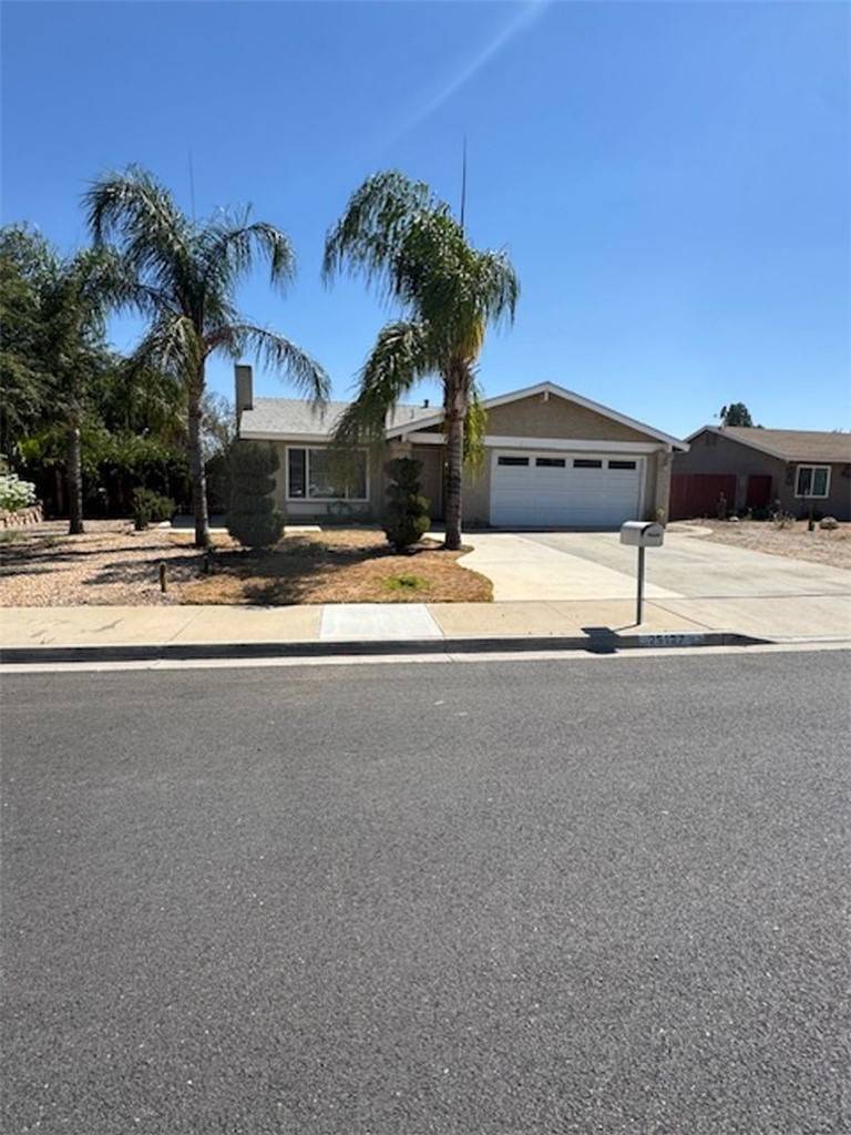 Moreno Valley, CA 92553,25127 Yucca DR