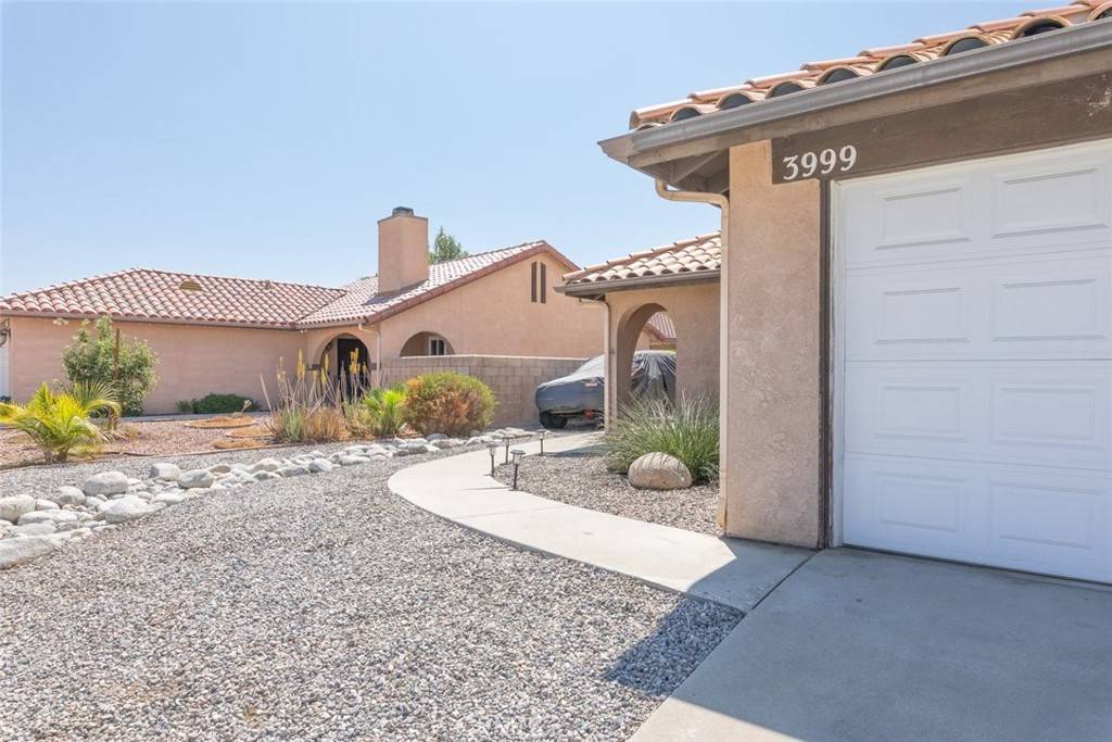 Hemet, CA 92545,3999 Roxbury DR