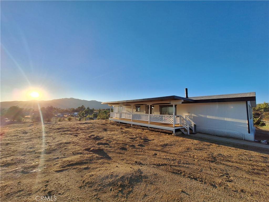 Anza, CA 92539,53670 Cave Rock RD