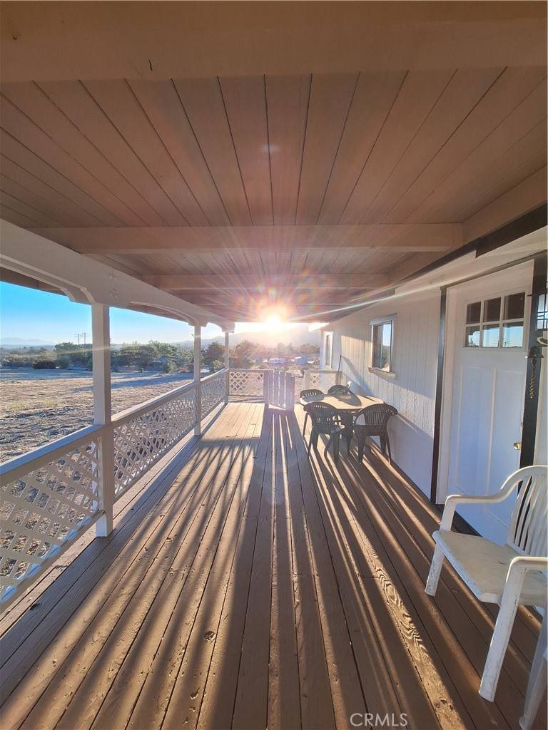 Anza, CA 92539,53670 Cave Rock RD