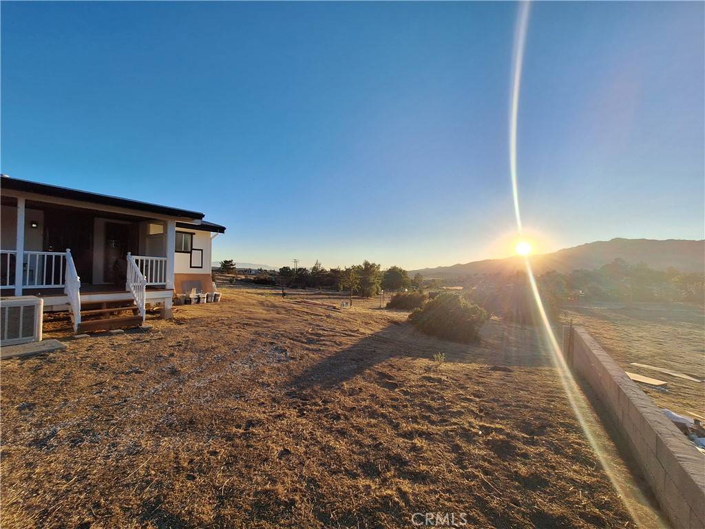 Anza, CA 92539,53670 Cave Rock RD