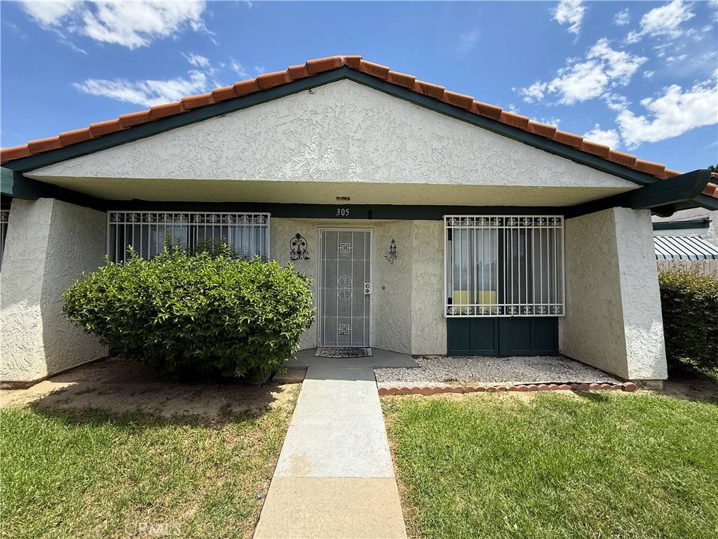 Hemet, CA 92543,305 King CT