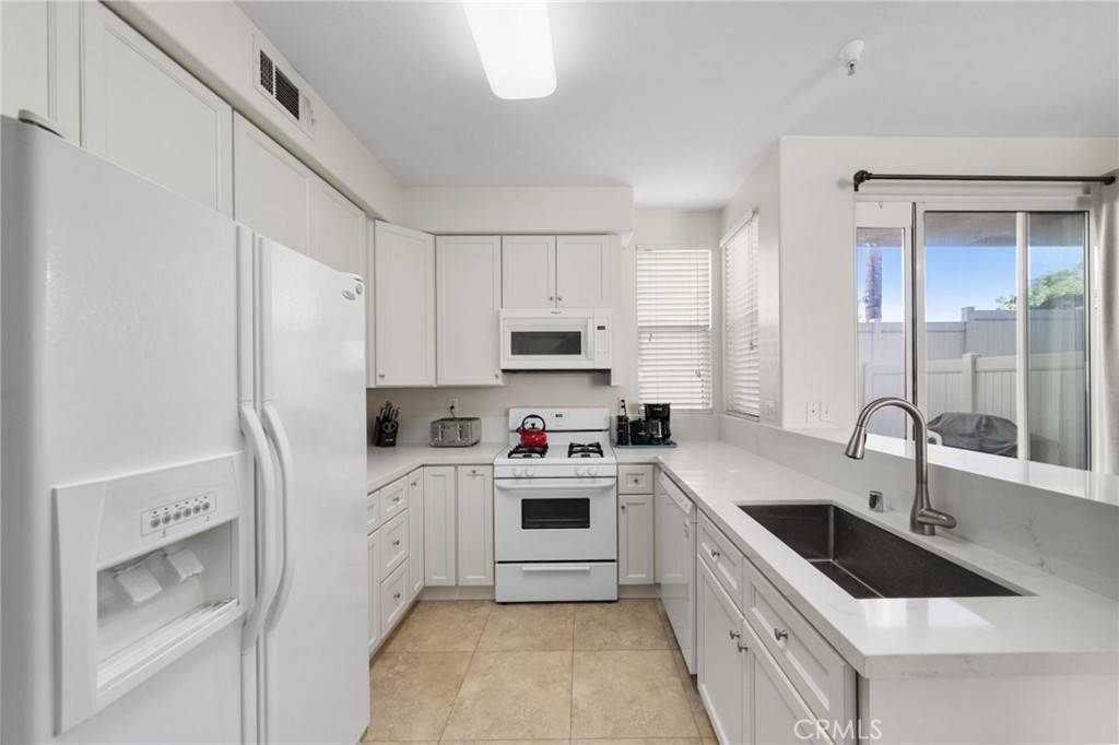 Murrieta, CA 92563,39224 Anchor Bay #C