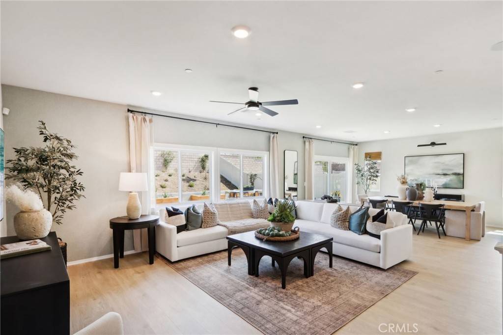 Wildomar, CA 92595,37141 Bush Sunflower CT