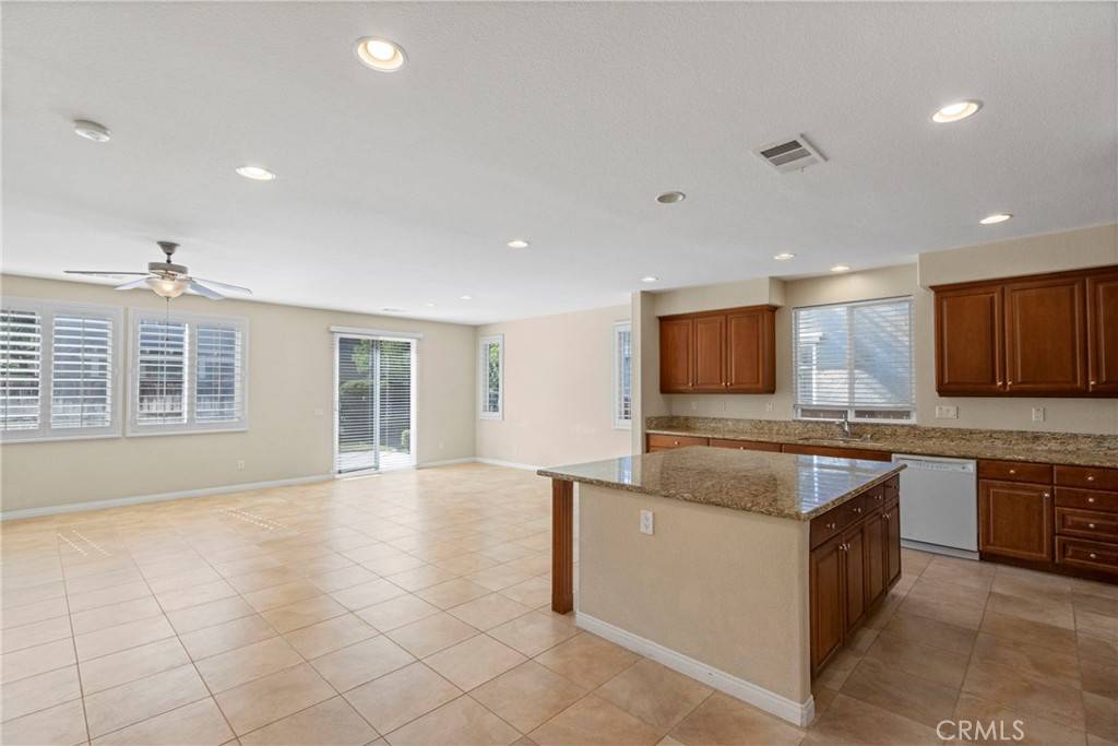 Temecula, CA 92591,40342 Salem WAY
